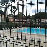 Avec Jardin, Piscine, Sauna, Proche De La Et Du Village Naturiste شقة *