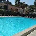 Avec Jardin, Piscine, Sauna, Proche De La Et Du Village Naturiste آجد