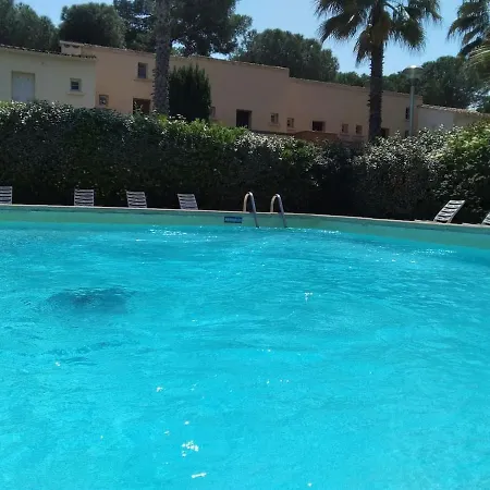 Avec Jardin, Piscine, Sauna, Proche De La Et Du Village Naturiste Апартаменты *
