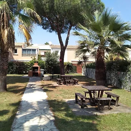 아파트 Avec Jardin, Piscine, Sauna, Proche De La Et Du Village Naturiste