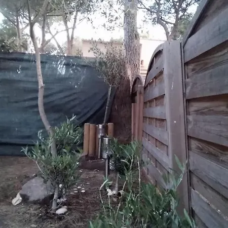 Avec Jardin, Piscine, Sauna, Proche De La Et Du Village Naturiste 아파트 아그