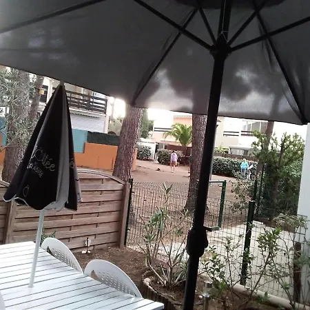 Lejlighed Avec Jardin, Piscine, Sauna, Proche De La Et Du Village Naturiste